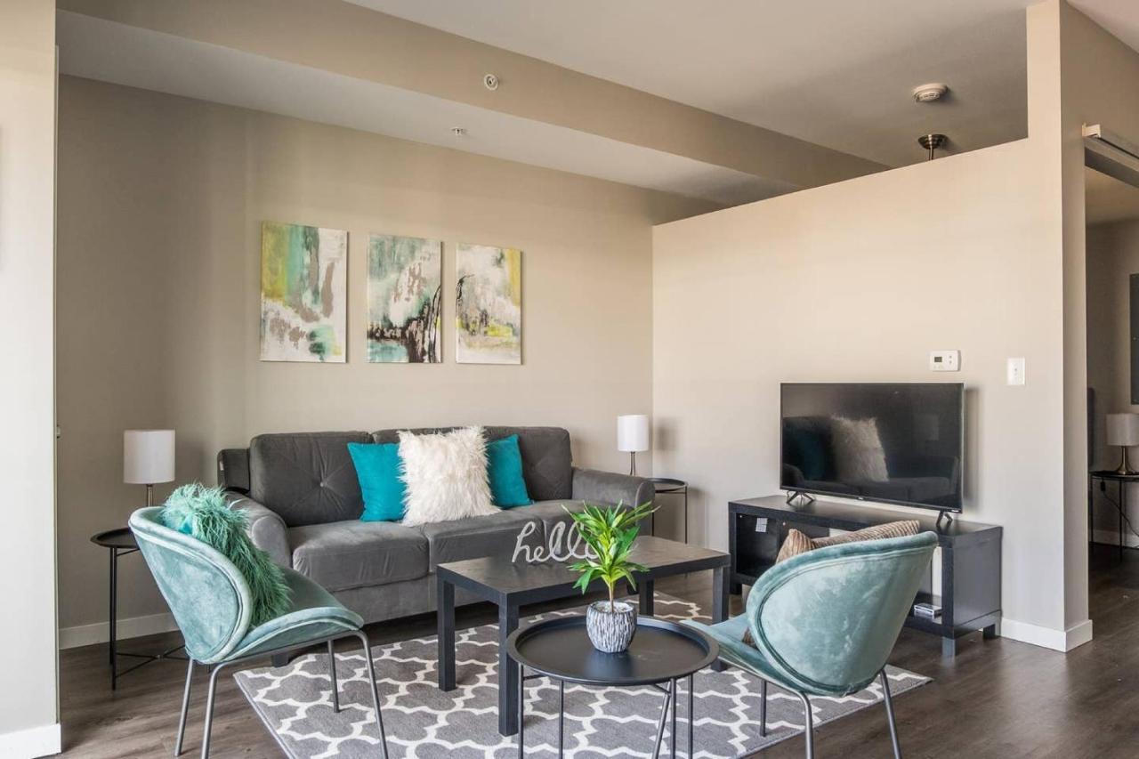 Frontdesk Confluence On 3Rd Apt Downtown Riverwalk Trails Des Moines Exteriér fotografie